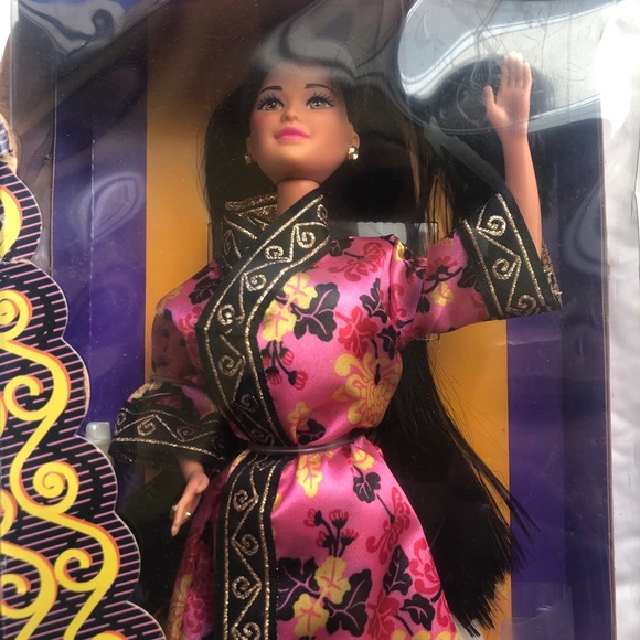 Mattel Other - Vintage: Chinese 1993 Barbie Doll: New In Box: